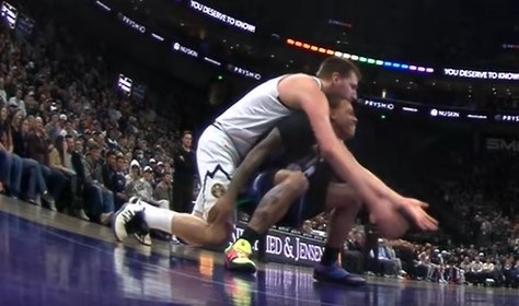 皇冠体育登录入口-阿德尔曼：若联盟允许小个子对约基奇的防守动作 那我们必须适应